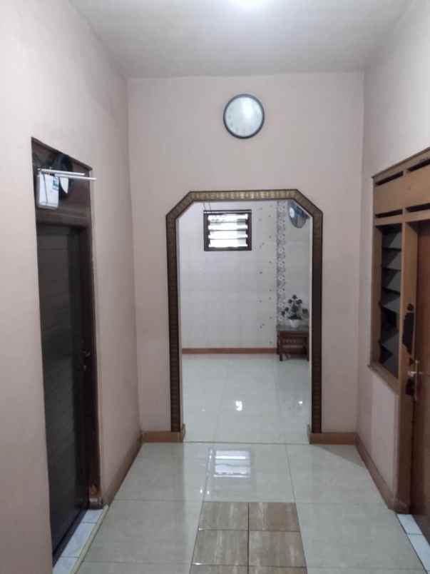 dijual toko dan kost2an dekat kampus ipb dramaga bogor