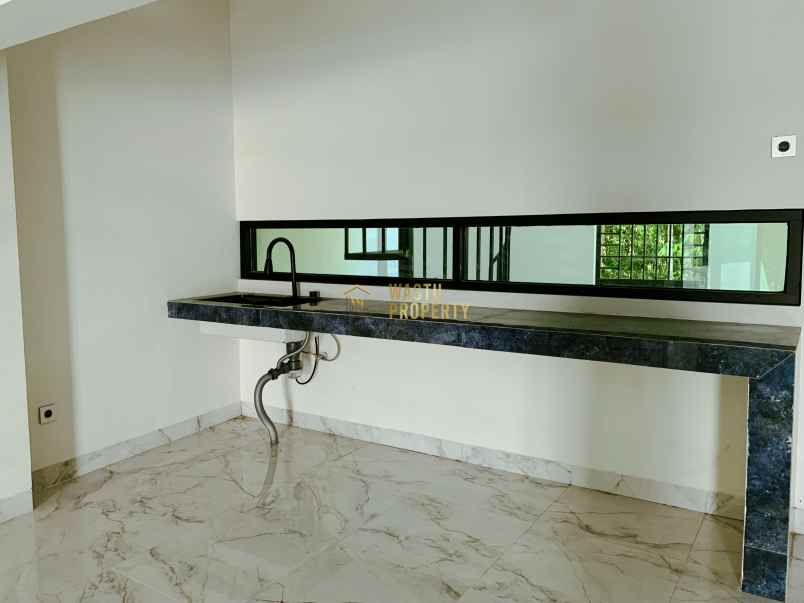 dijual villa gedongan bangunjiwo