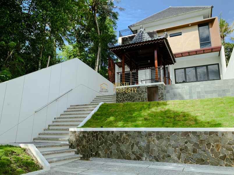 dijual villa gedongan bangunjiwo