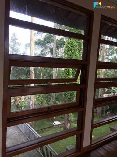 dijual villa mekarwangi lembang bandung