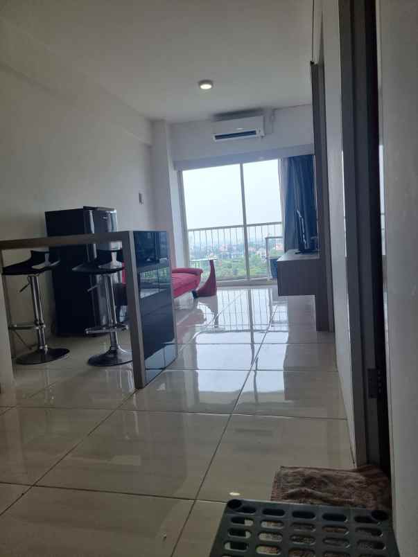 disewakan apartemen puncak bukit golf surabaya