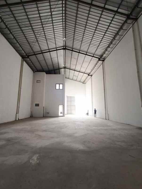 disewakan gudang di tangerang