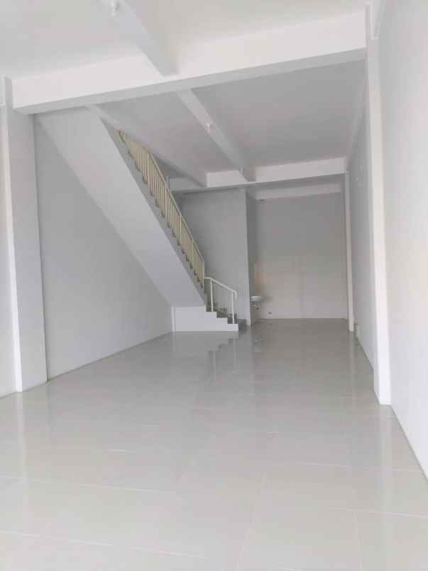 disewakan ruko gudang kantor jalan north junction citraland