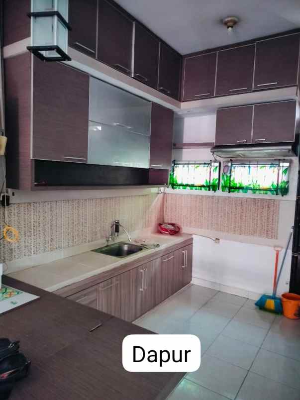 disewakan rumah cihanjuang