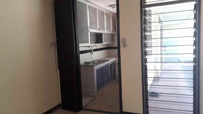 disewakan rumah kertajaya indah timur