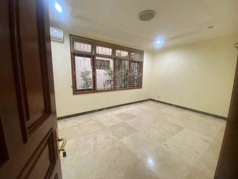 disewakan rumah lebak bulus cilandak barat