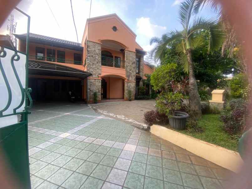 disewakan rumah lebak bulus cilandak barat