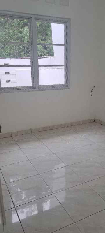 disewakan rumah metland menteng cakung