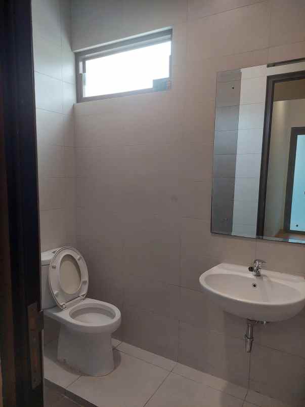 disewakan rumah olive residence at orchard