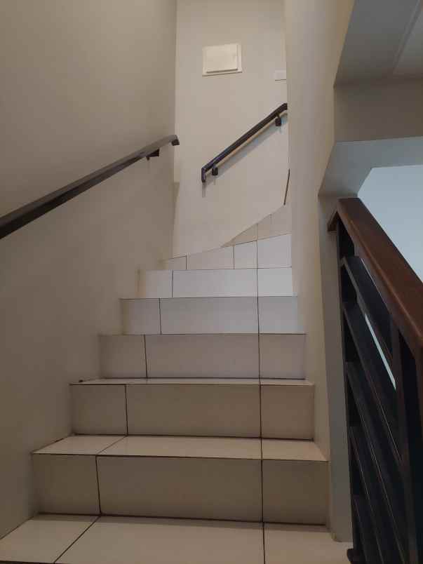 disewakan rumah olive residence at orchard