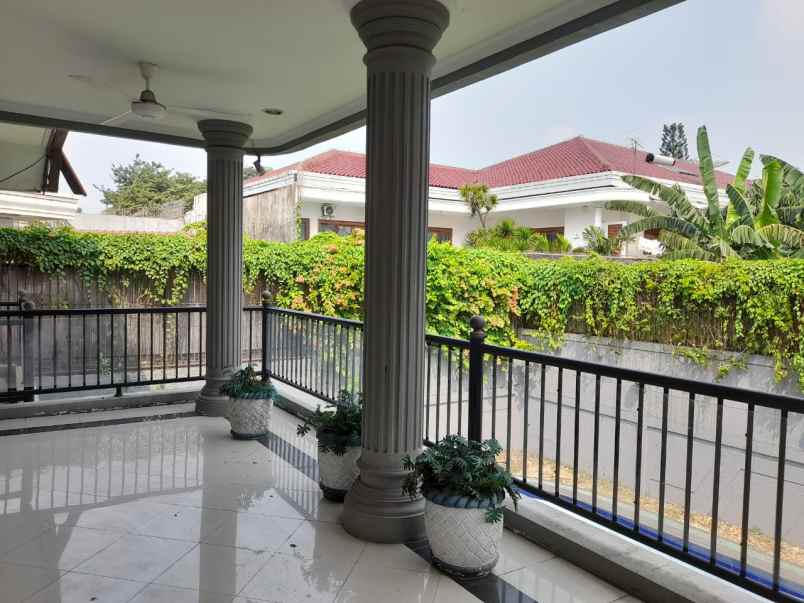 disewakan rumah pondok indah