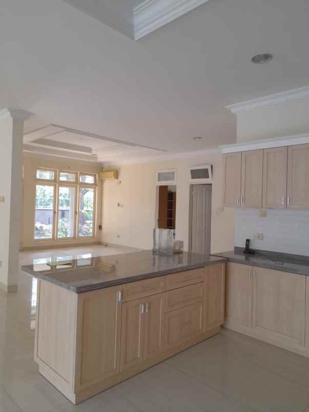 disewakan rumah pondok indah