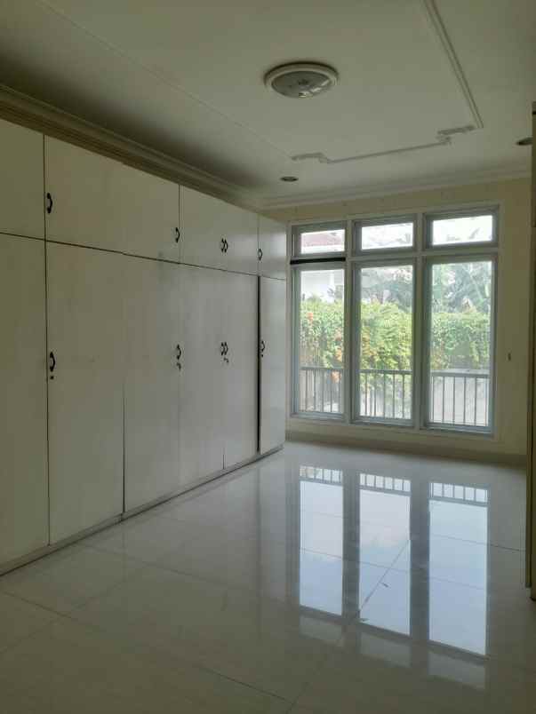 disewakan rumah pondok indah