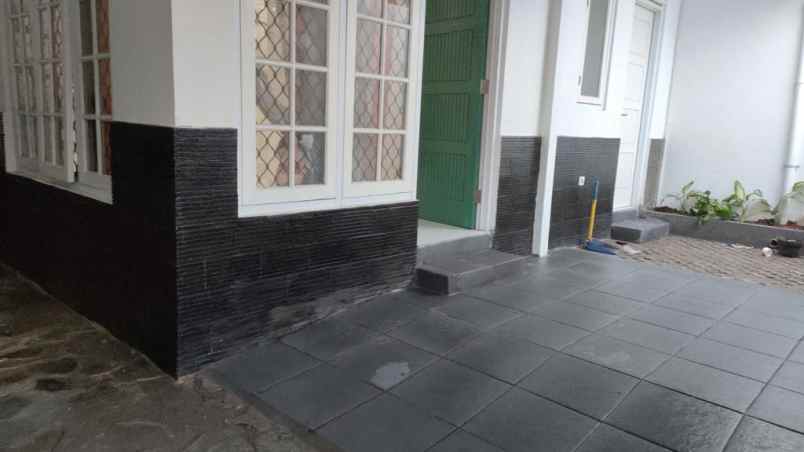 disewakan rumah praja dekat gandaria city