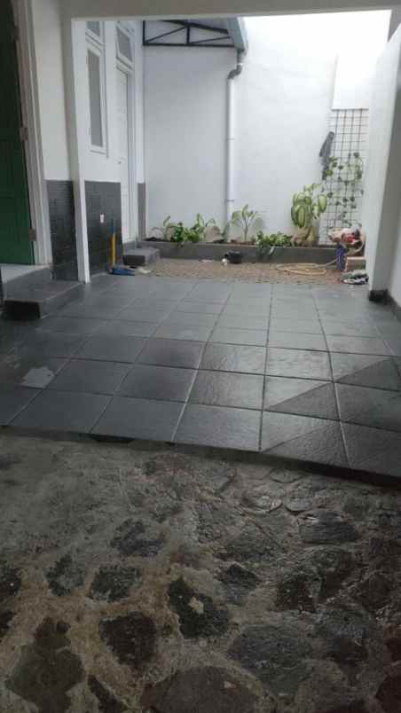 disewakan rumah praja dekat gandaria city