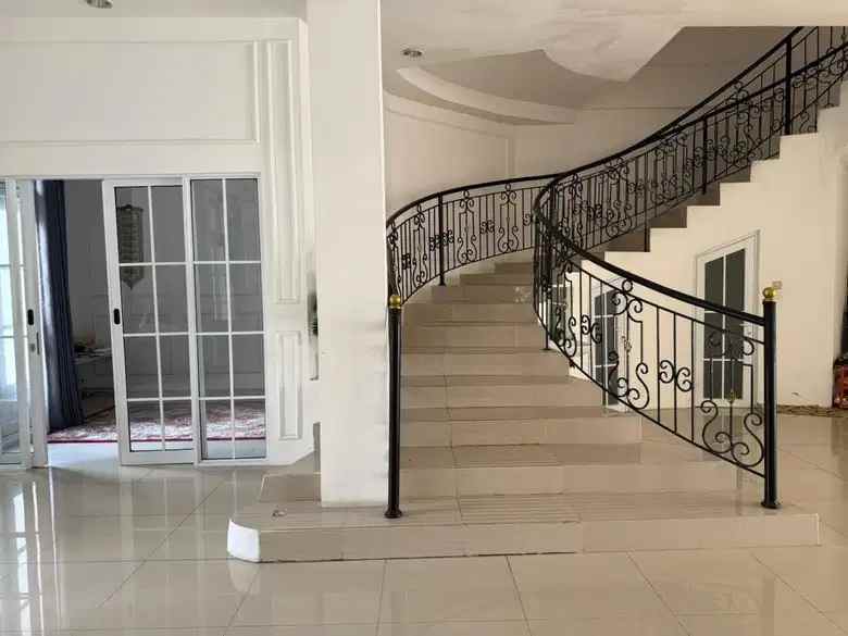 disewakan rumah vila cinere mas