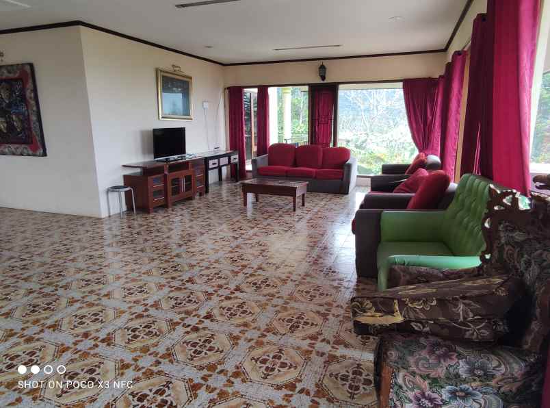 disewakan villa jalan cisarua km 85 puncak