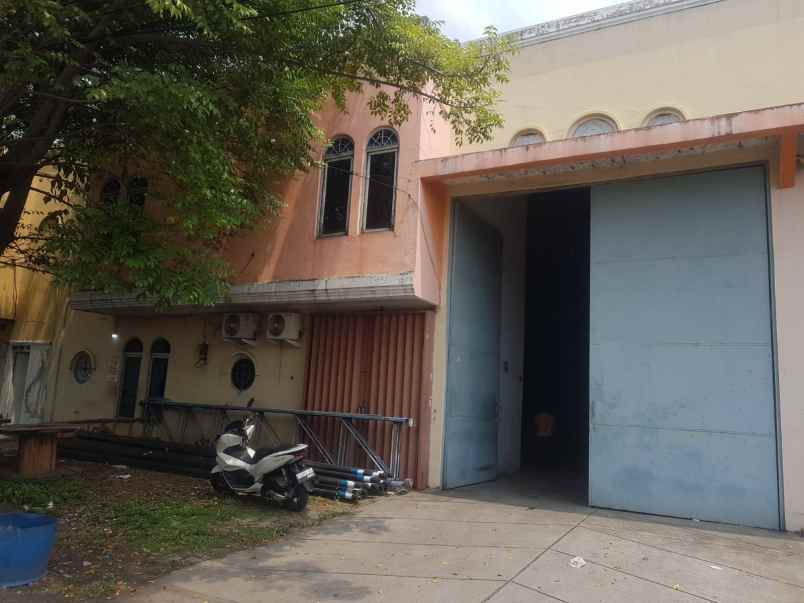 gudang di pergudangan bandara mas tangerang