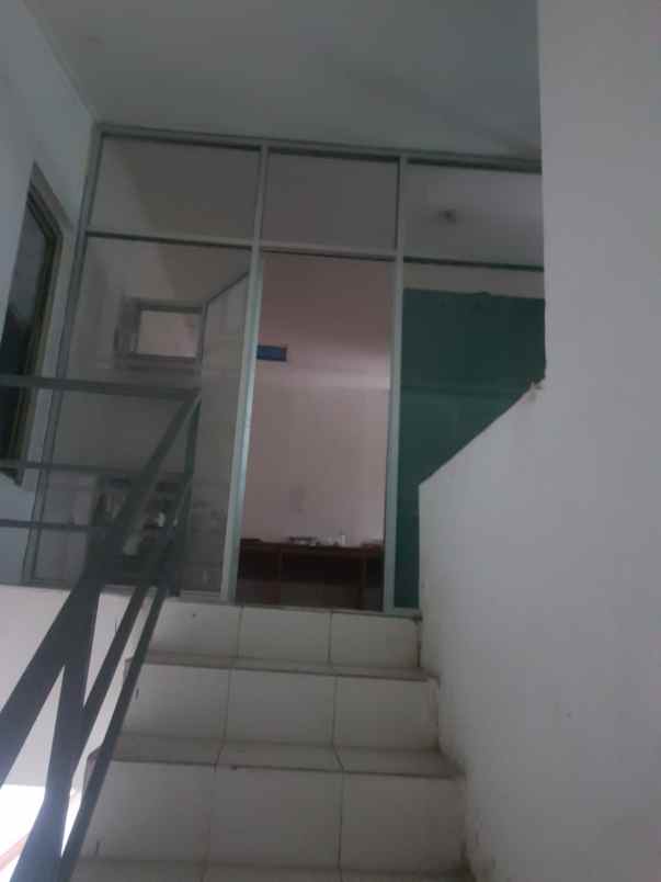 gudang di pergudangan bandara mas tangerang