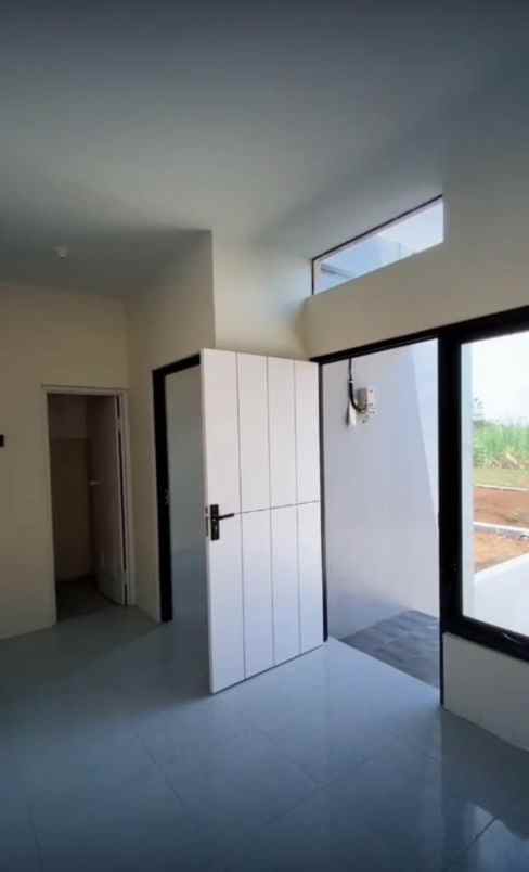 hunian modern konsep scandinavian di karangploso