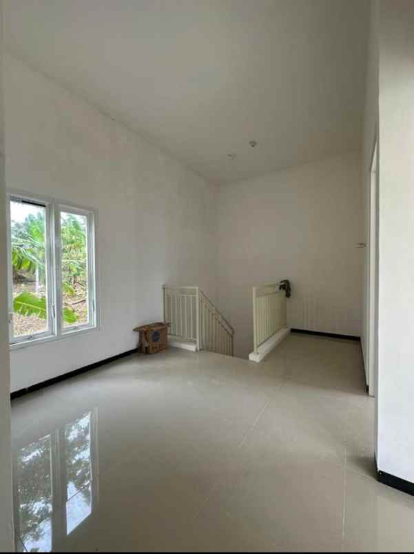 jual rumah 2 lantai siap huni di dekat batu malang