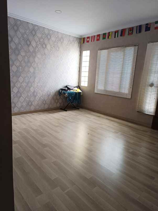 jual rumah muara karang jak ut