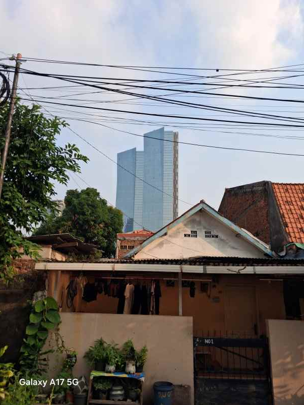 jual rumah tua di tanah abang