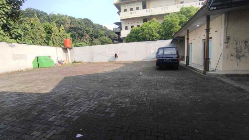 komplek kios sampangan semarang