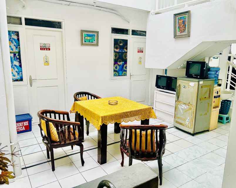 kost jl pavilion blok c4 no 7