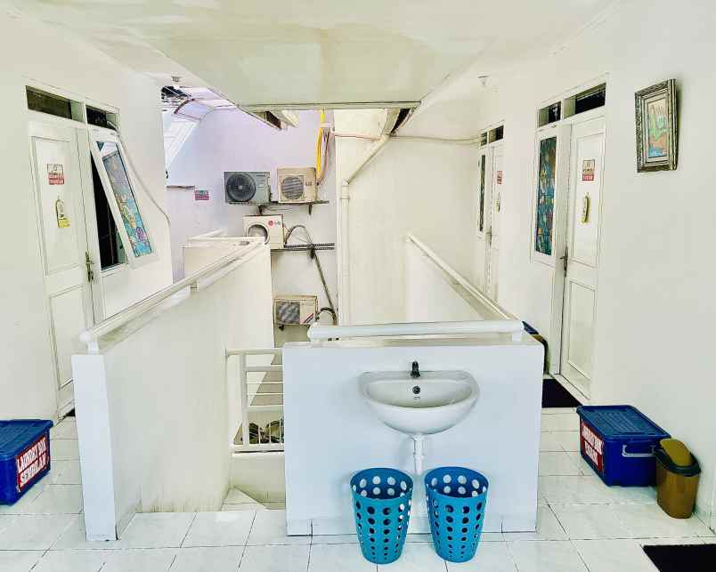 kost jl pavilion blok c4 no 7