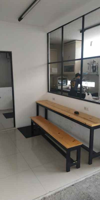 kost jl raya otista raya