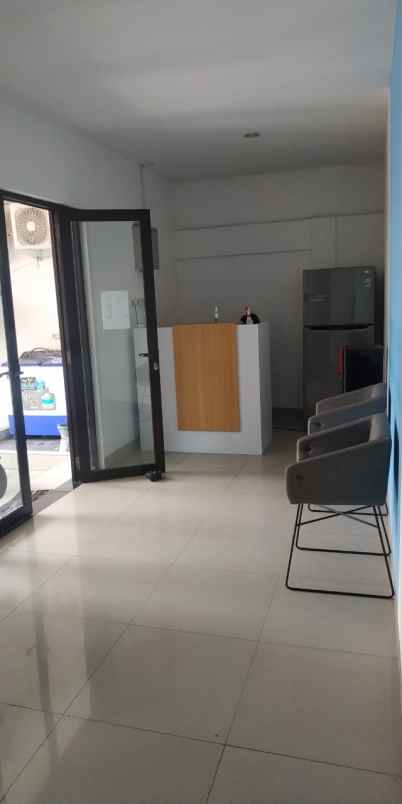 kost jl raya otista raya