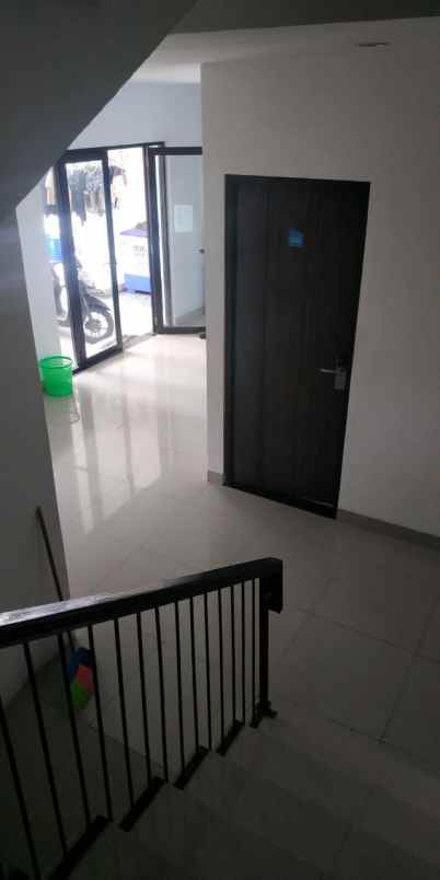 kost jl raya otista raya