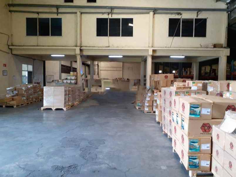 pabrik gudang siap pakai raya margomulyo strategis