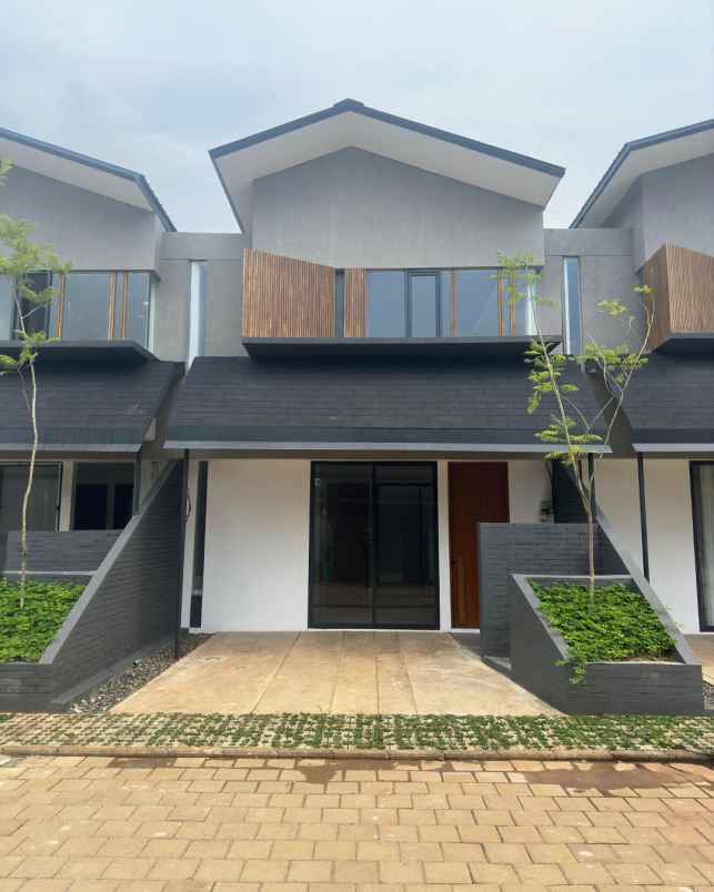 paradesa pamulang rumah 2 lantai siap huni di pamulang