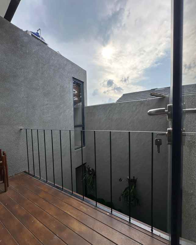 paradesa pamulang rumah 2 lantai siap huni di pamulang