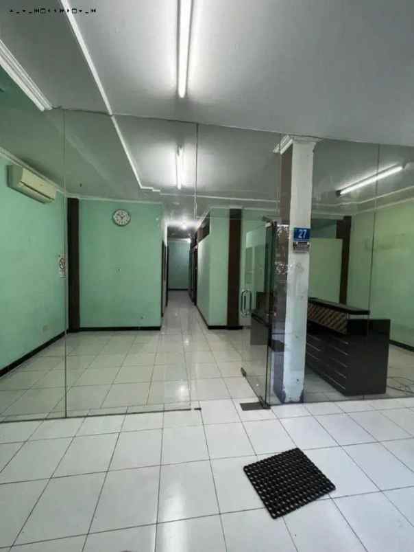 ruko bronggalan strategis ada 2 listrik 2200