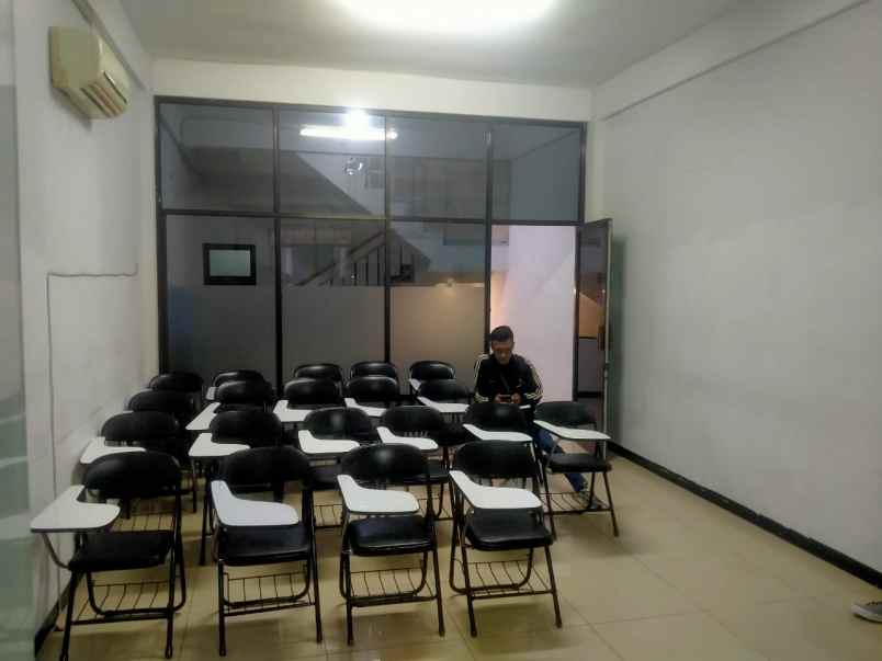 ruko gubeng surabaya timur kondisi bagus siap pakai