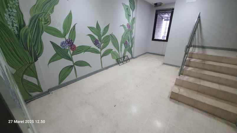 ruko lokasi strategis jl raden saleh