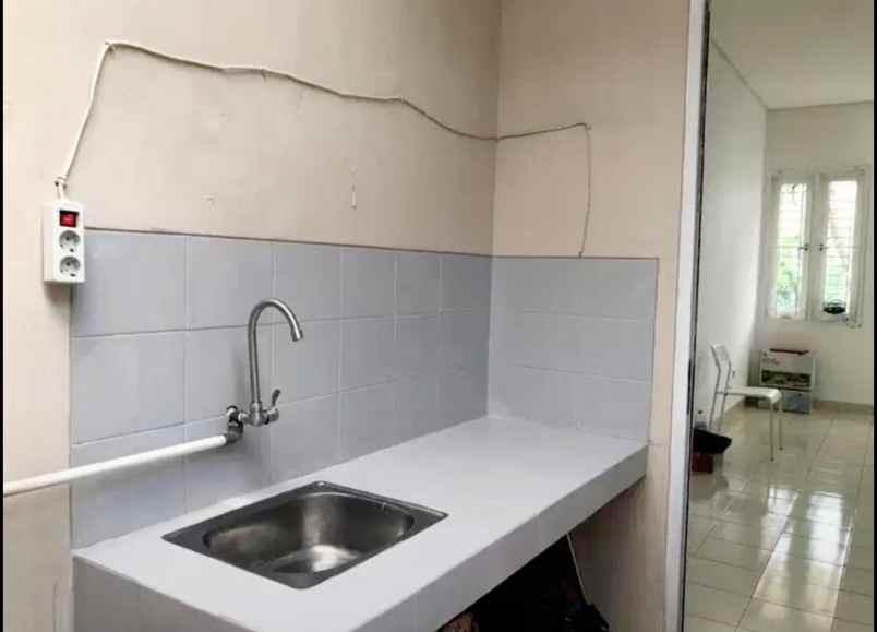 rumah 1 lantai di neo catalonia nusaloka bsd tangsel