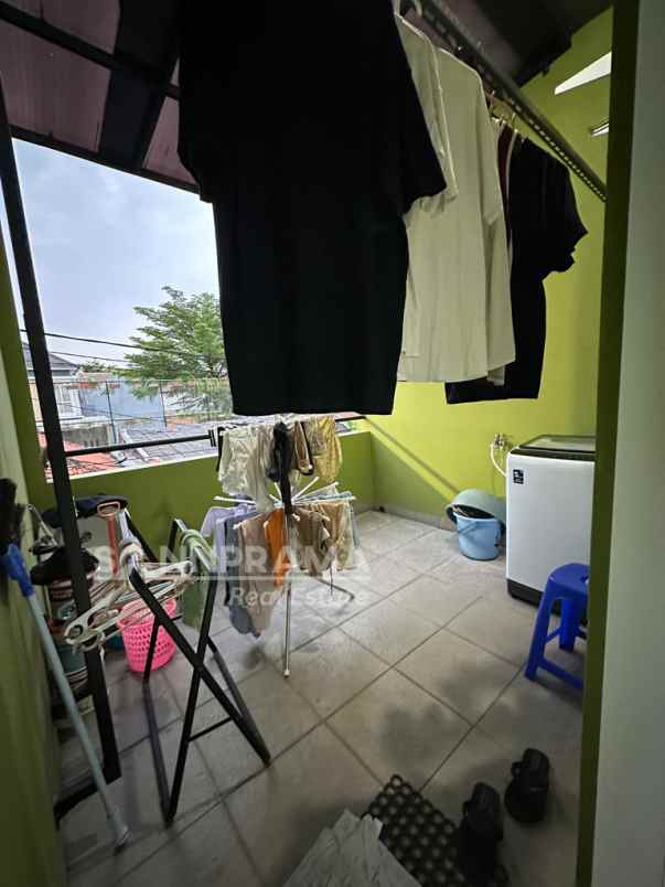 rumah 2 lantai full bangunan di cakung jak tim