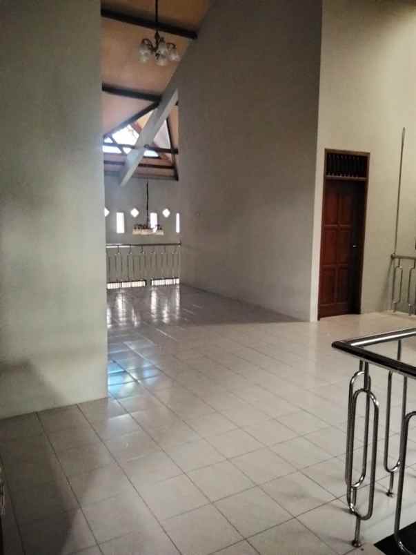 rumah 2 lantai siap huni di tlogosari cocok kos mess
