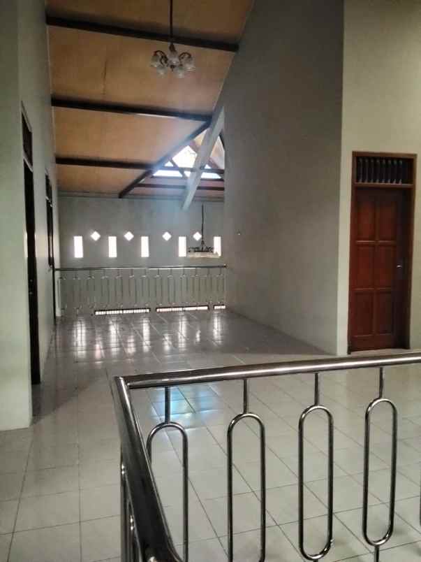 rumah 2 lantai siap huni di tlogosari cocok kos mess