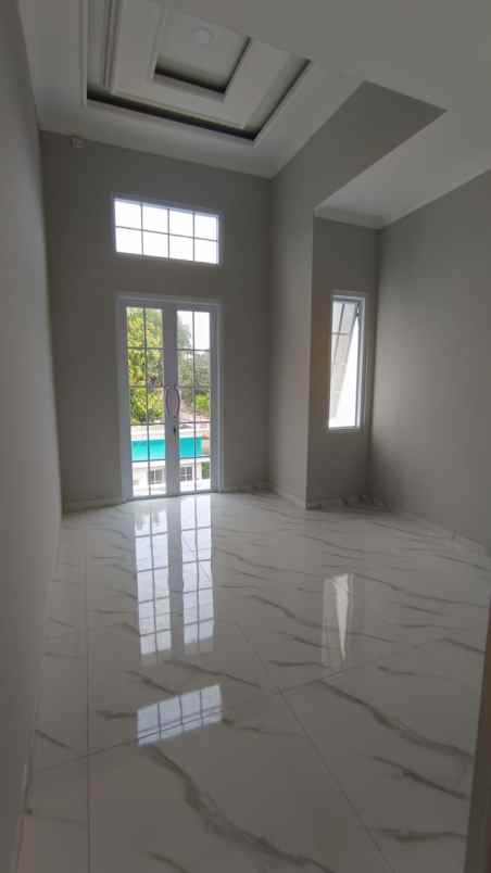 rumah 3 lantai siap huni di tanah baru depok