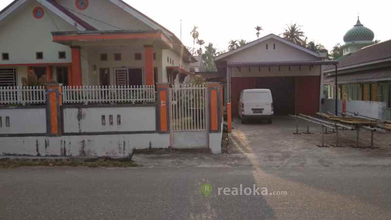 rumah arifin ahmad pekanbaru