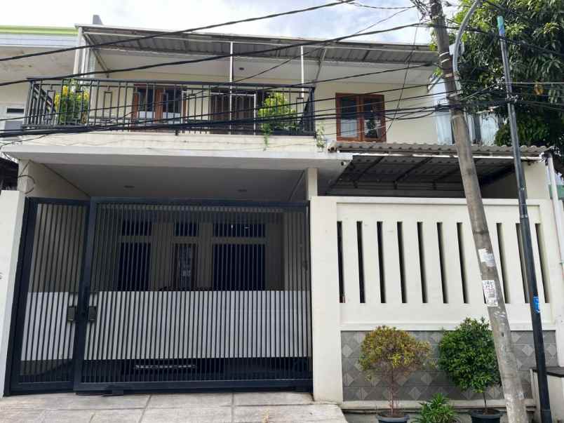 rumah bagus 2 lantai siap huni dikoja jakarta utara