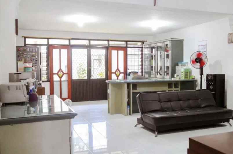 rumah bagus siap huni di baruk utara daerah rungkut