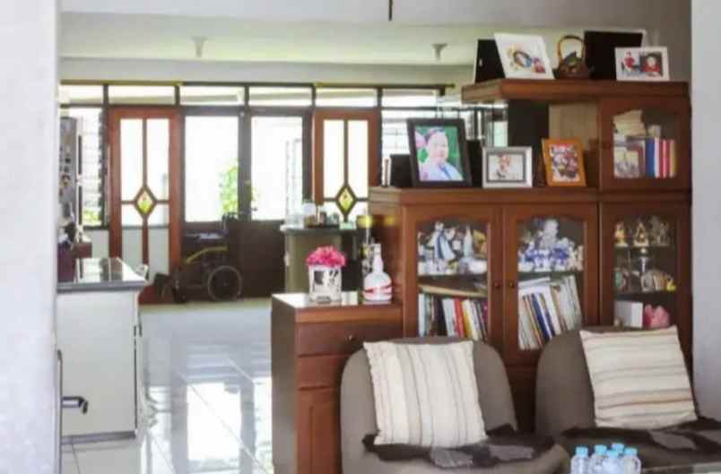 rumah bagus siap huni di baruk utara daerah rungkut