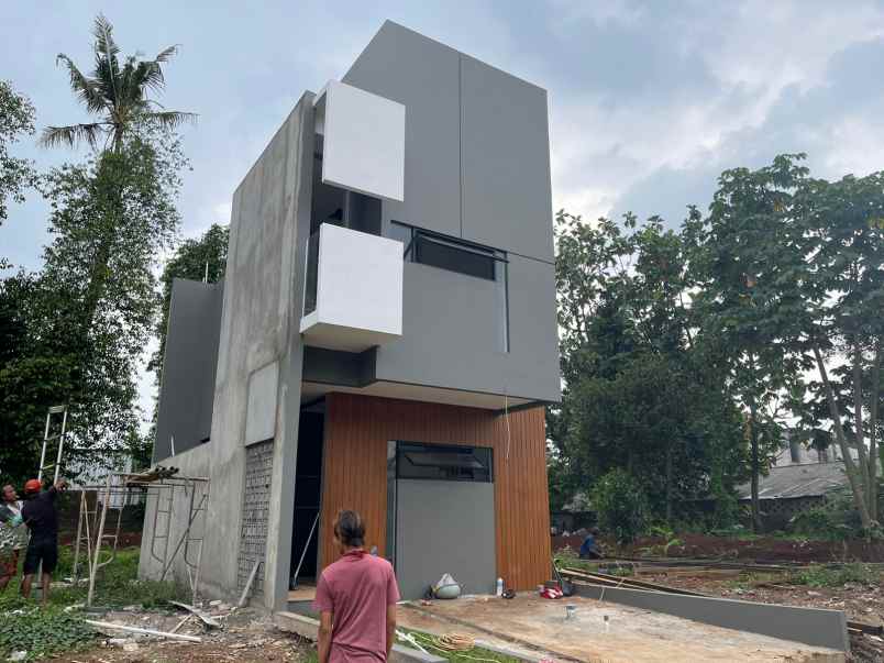 rumah bambu apus jakarta timur