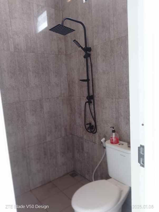 rumah baru 2 lt eropa modern style dekat cibubur